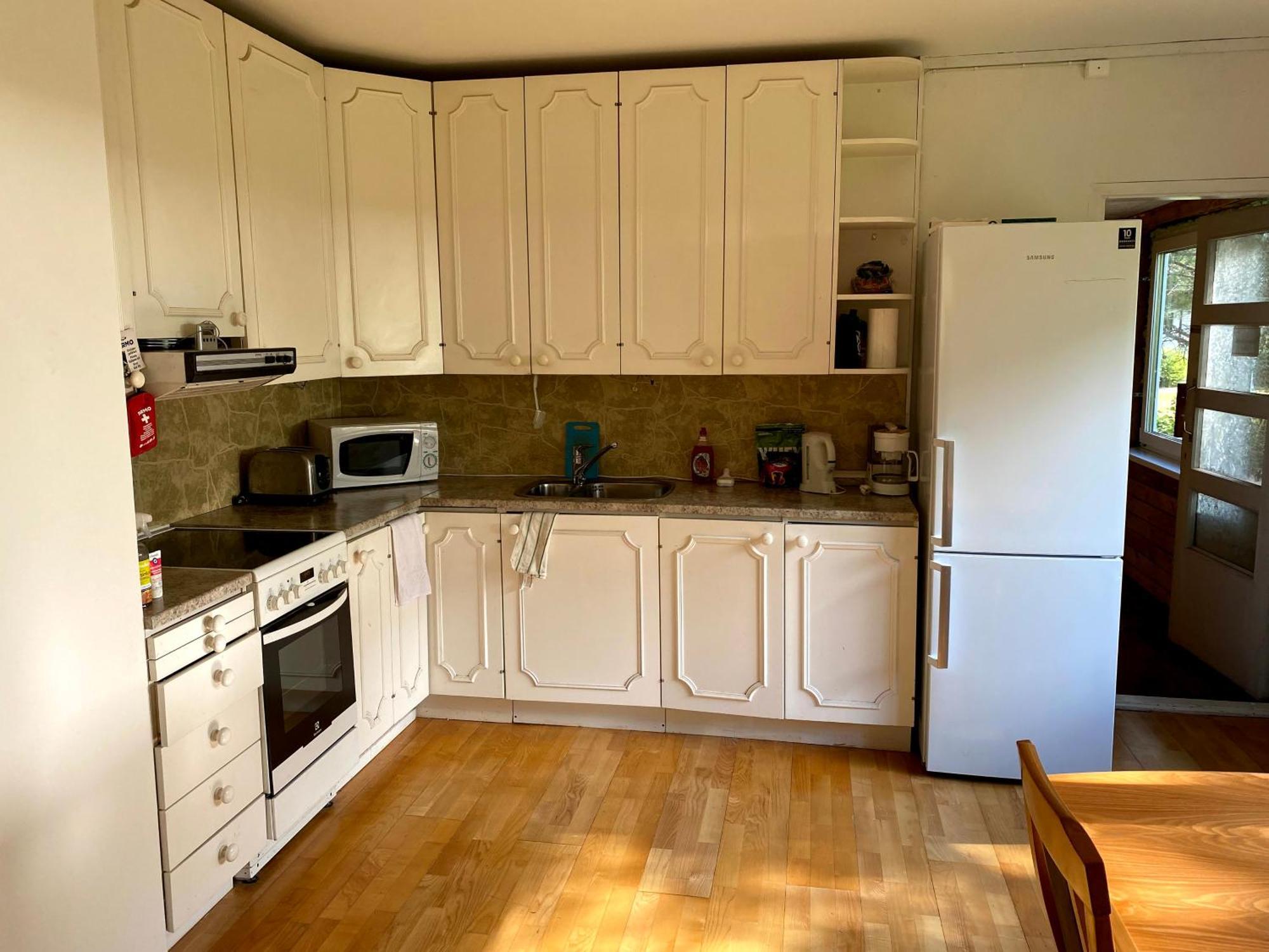Apartament Maentyharju Keskus, Yksityishuoneita Keittioellae Tai Koko 88M2 Asunto Zewnętrze zdjęcie